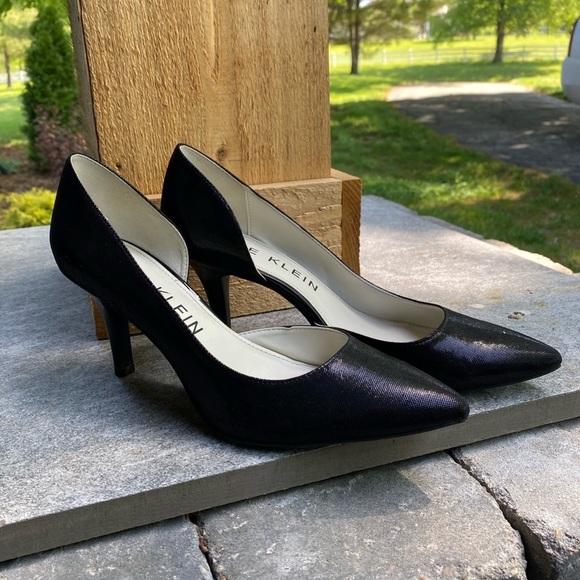 NWOT 8.5 Black Textured Anne Klein Heels